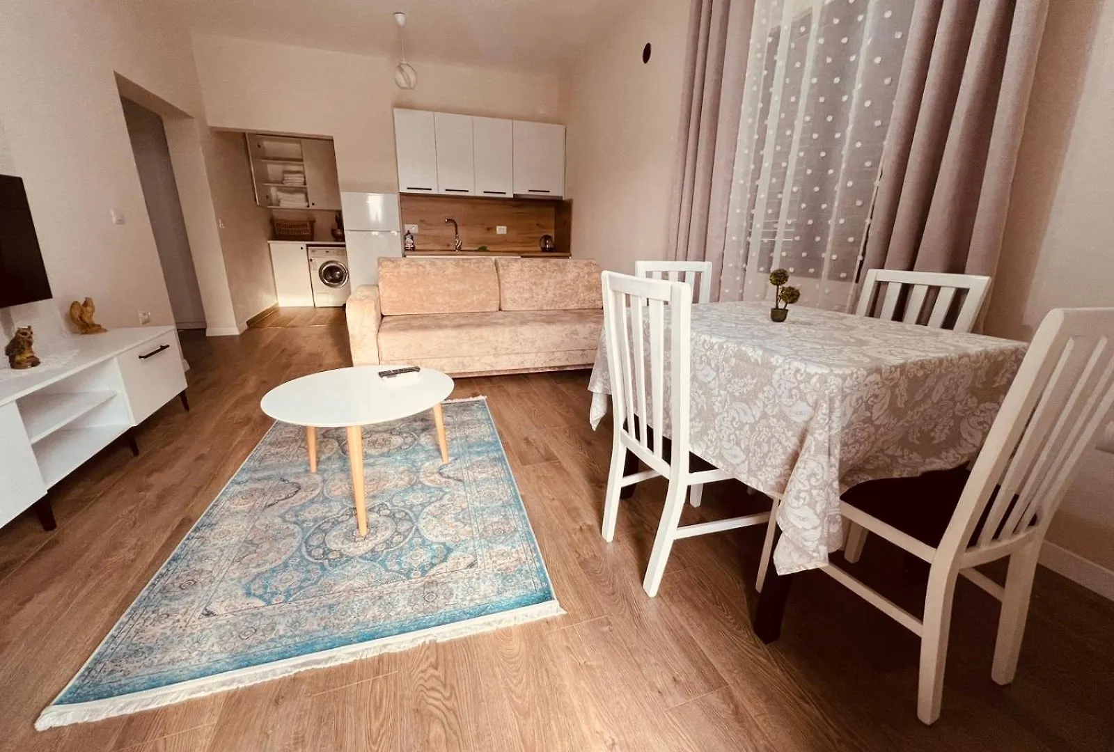 Sarvi Apartments Dıraç Arnavutluk