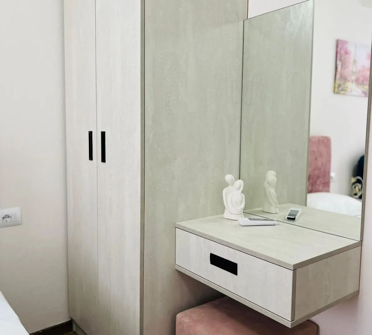 Sarvi Apartments Дуррес